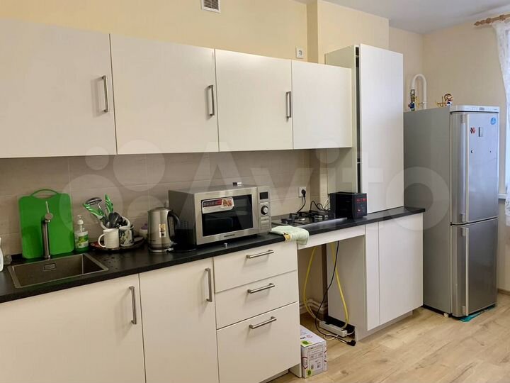 2-к. квартира, 58 м², 3/3 эт.