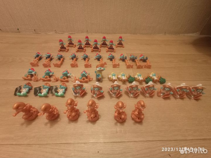 Киндер сюрприз Смурфики