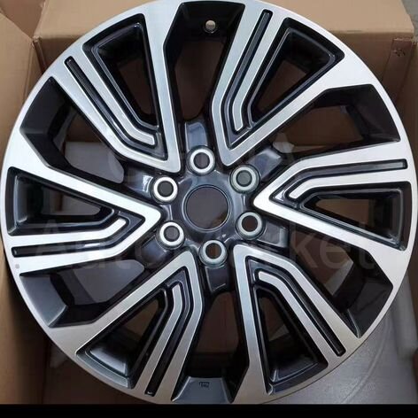 Литые диски Nissan 7×R18 6×114.3