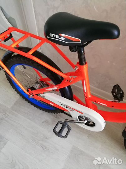 Отличный яркий детский велосипед+дополнит.колесики