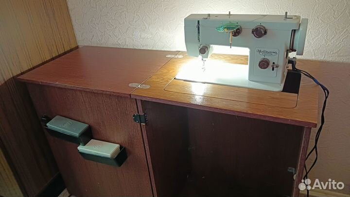Швейная машинка чайка