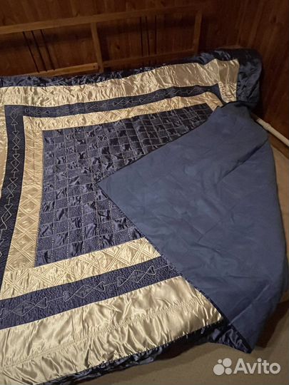 Плед, покрывало на кровать и 2 наволочки