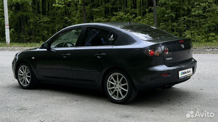 Mazda 3 1.6 МТ, 2006, 220 000 км