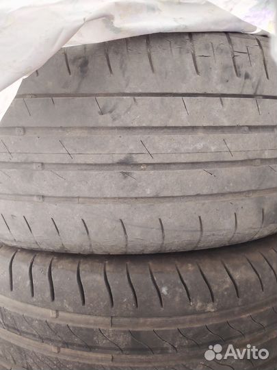 Nexen N Fera RU1 215/50 R17