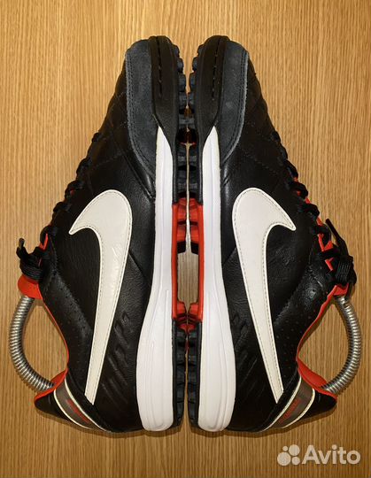 Бутсы сороконожки Nike Tiempo 40-41 оригинал