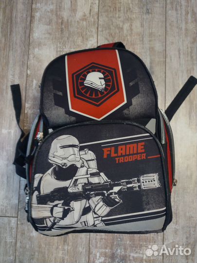 Рюкзак школьный