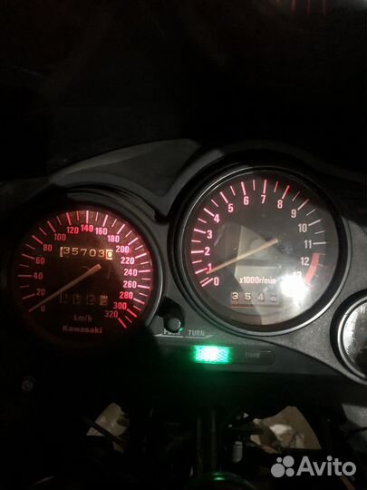 Kawasaki zzr 1100
