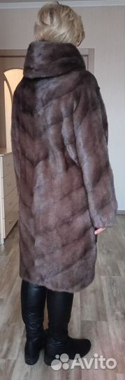 Шуба из норки с капюшоном