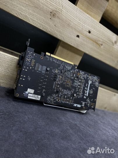 Видеокарта - RX480 4GB