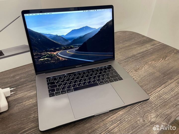 MacBook Pro 15 2017, i7 2.9GHz, 16гб, 500гб S Gray