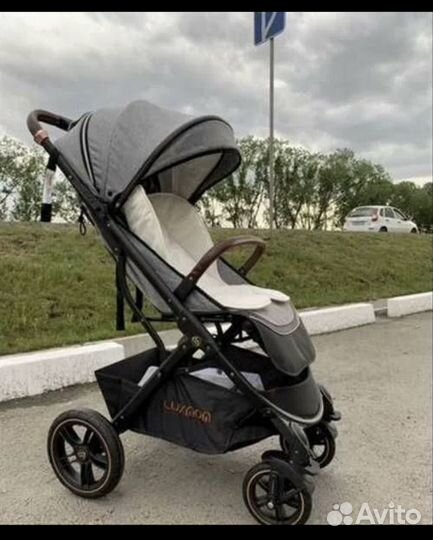 Коляска детская luxmom