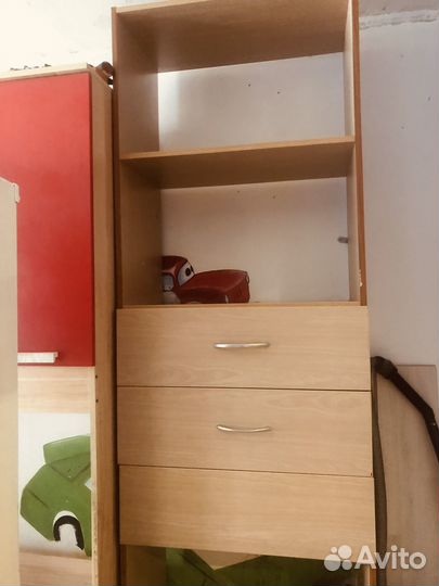 Полка для книг