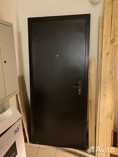 Дверь входная металлическая