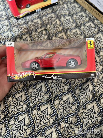 Hot wheels ferrari premium