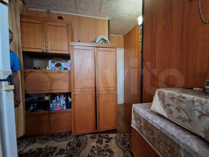 Комната 16 м² в 8-к., 8/9 эт.