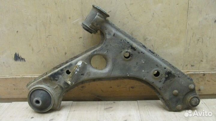 Рычаг передний левый Opel Corsa D 2006-2015