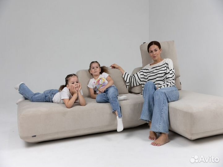 Диван прямои 4400х1700 мм