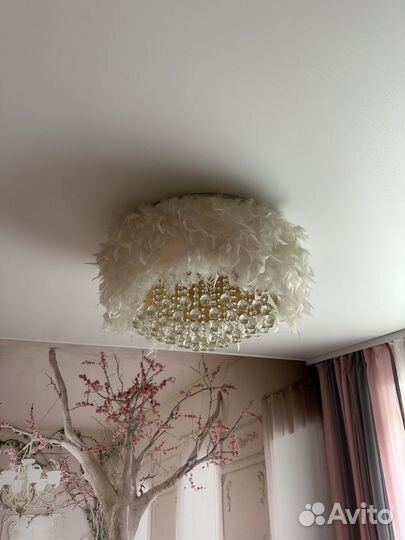 Люстра и светильники