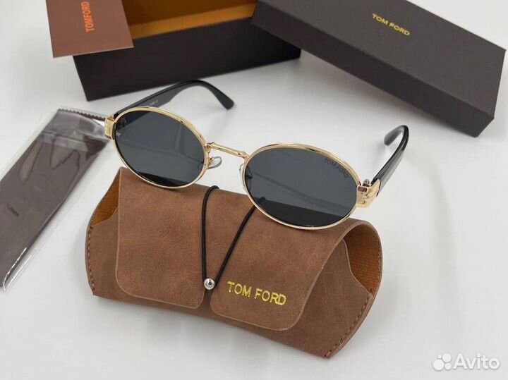 Солнцезащитные очки Tom Ford