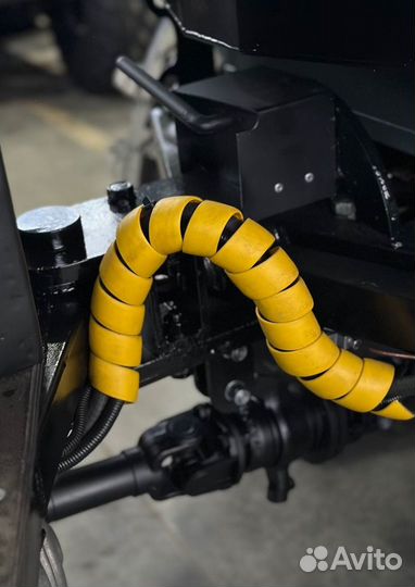 Вездеход переломка Grizzly (Снегоболотоход)