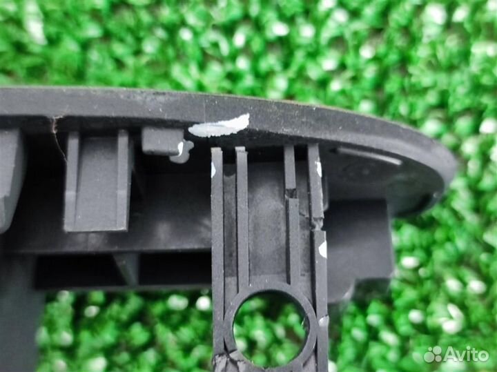 Кнопка стеклоподъемника KIA Sportage 3 (SL) 2012