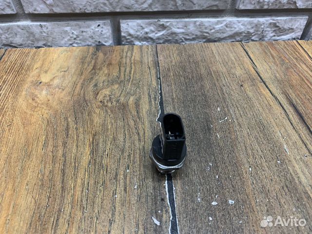 Mercedes Benz CLS W218 Датчик давления топлива