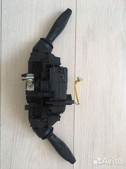 Подрулевой переключатель SRS Ford EcoSport