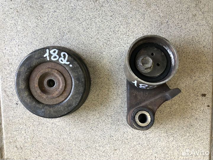 Натяжной ролик Mitsubishi Montero Sport 1