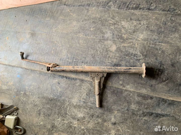 Домкрат mercedes w124