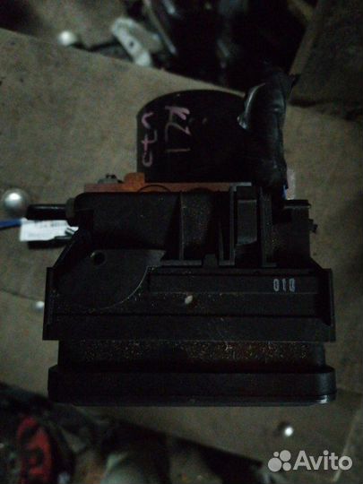 Блок abs Volvo V70 универсал В5254Т6 2010