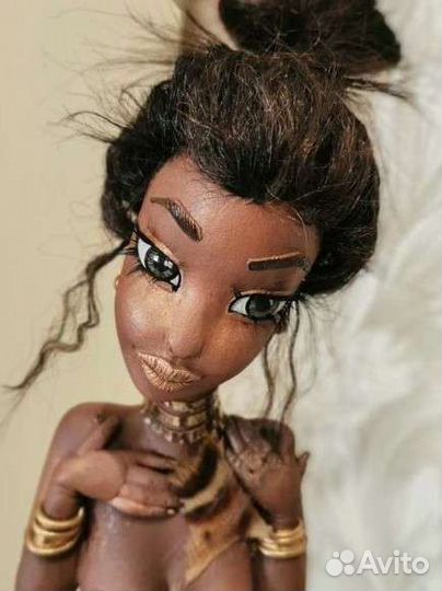 Необычная скульптура из кедра