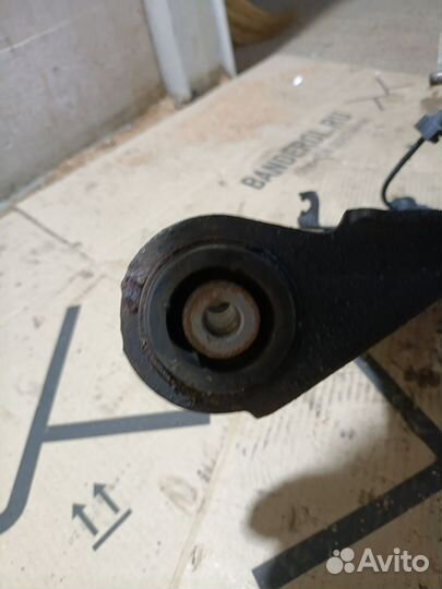 Кулак поворотный Honda Accord CU2 задний левый