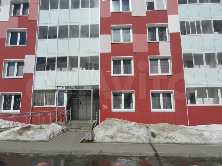 1-к. квартира, 40 м², 8/15 эт.