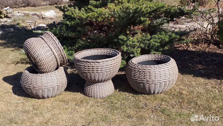 Кашпо из ротанга