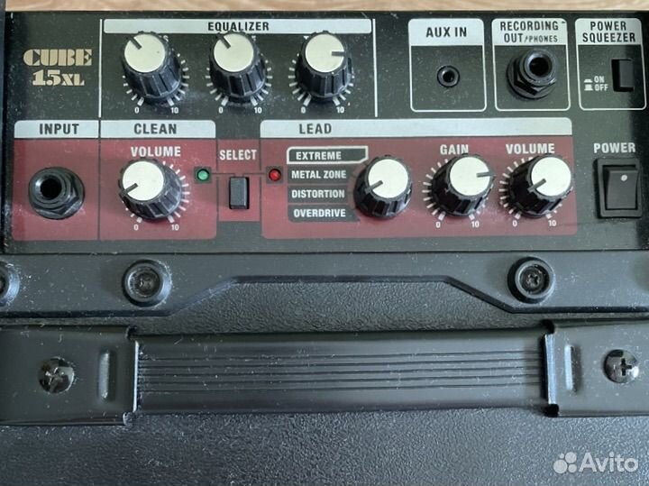 Комбоусилитель для гитары и бас-гитары