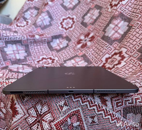 Apple iPad Pro 12.9-inch (5th Generation) Wi-Fi +