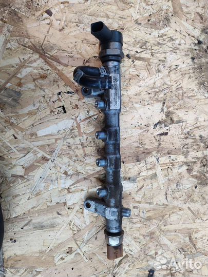 Топливная рампа Vag 2.0tdi