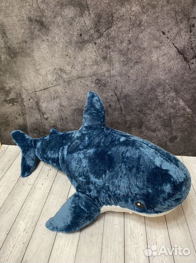 Мягкие игрушки:Акула,банан,осьминожки,стич