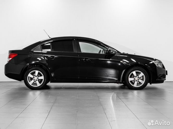 Chevrolet Cruze 1.6 AT, 2011, 69 625 км