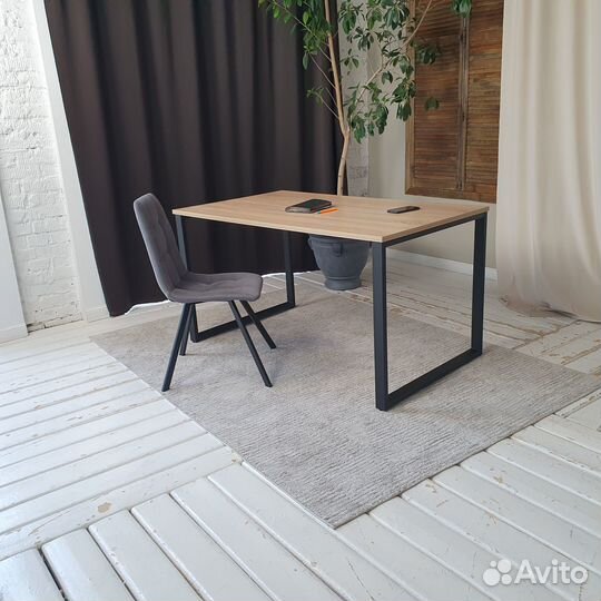 Компьютерный стол Лофт Дуб 140*80 см. Черные ножки