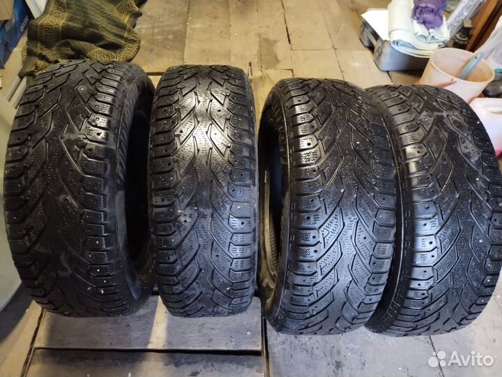 Matador MP 50 Sibir Ice 215/65 R16