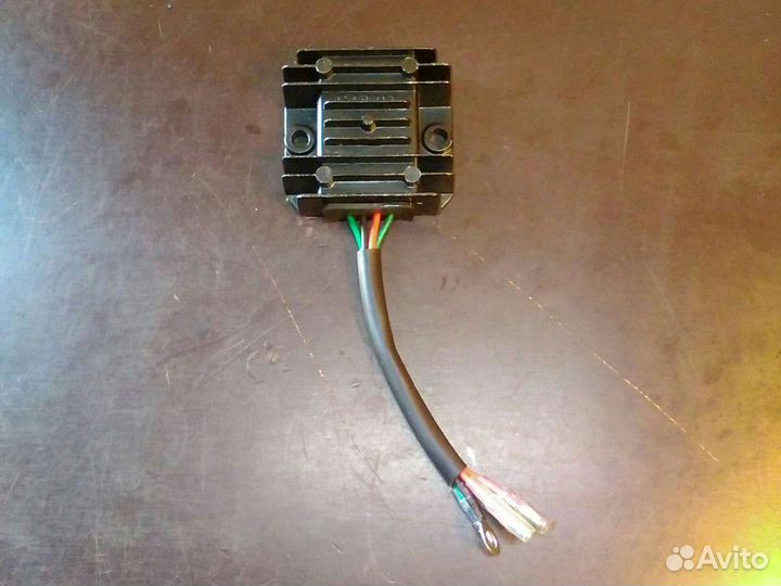 Реле-регулятор Yamaha F 15С - 20В