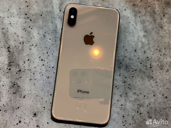 iPhone Xs, 64 ГБ
