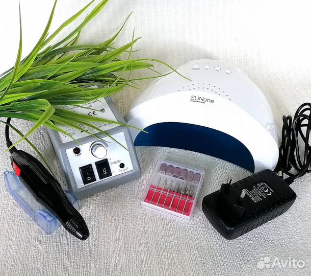 Лампа Sun One (Sun1) и аппарат Lina для маникюра