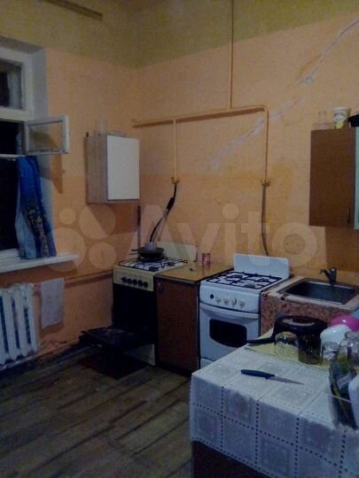 Комната 11 м² в 4-к., 1/2 эт.