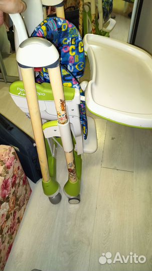 Продам кроватку, матрас, стол (Prima pappa diner)