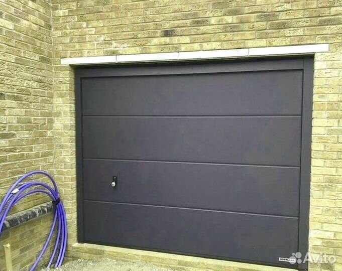 Гаражные ворота дамаст под ключ