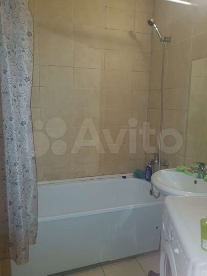 Комната 17 м² в 4-к., 9/18 эт.