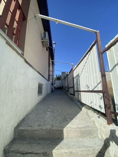 Дом 199,6 м² на участке 4,1 сот.