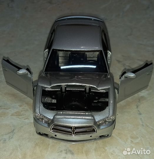 Модель авто Dodge Charger 2011